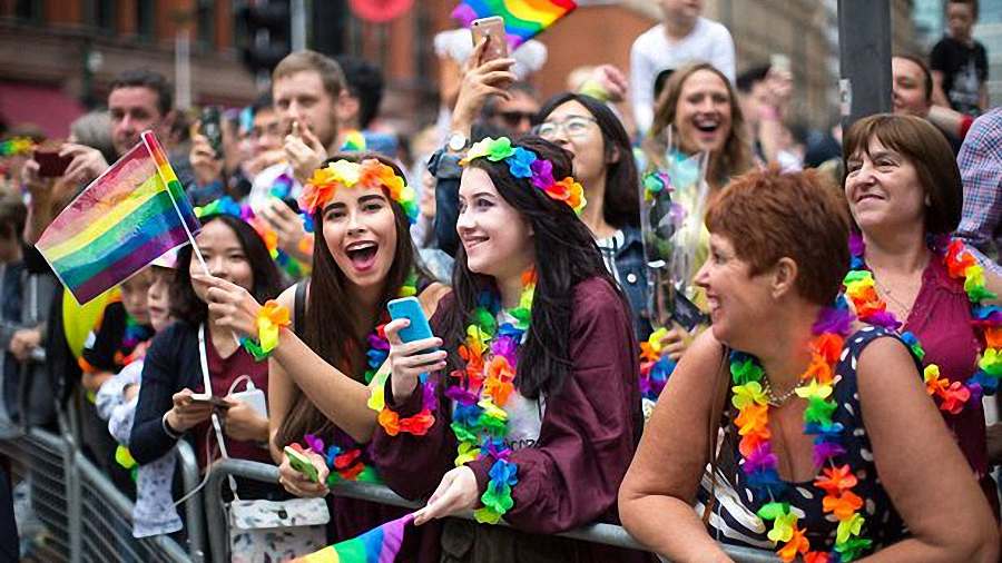 Újabb nemzetnek ment el az esze: legális lett a homoszexuális „házasság” Svájcban