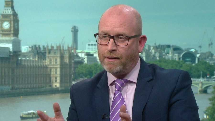 Paul Nuttall: Orbán Viktor jogosan tart a nyugat beavatkozásától a magyarországi választásokba