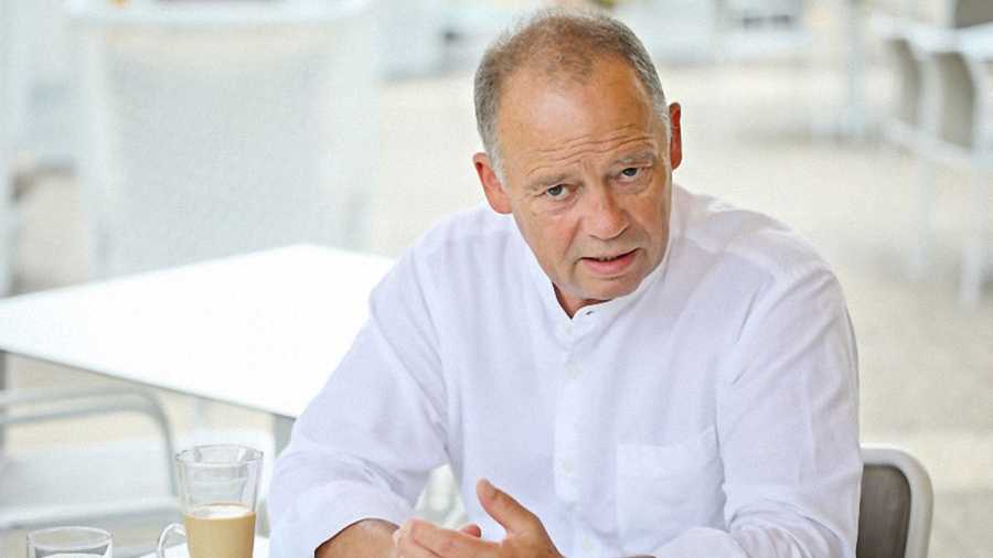 Szanyi Tibor: Gyurcsány azt az üzenetet kapta a pénzvilágtól, hogy takarodjon!