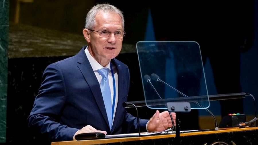 Kőrösi Csaba: „Oroszországnak a fedélzeten a helye”