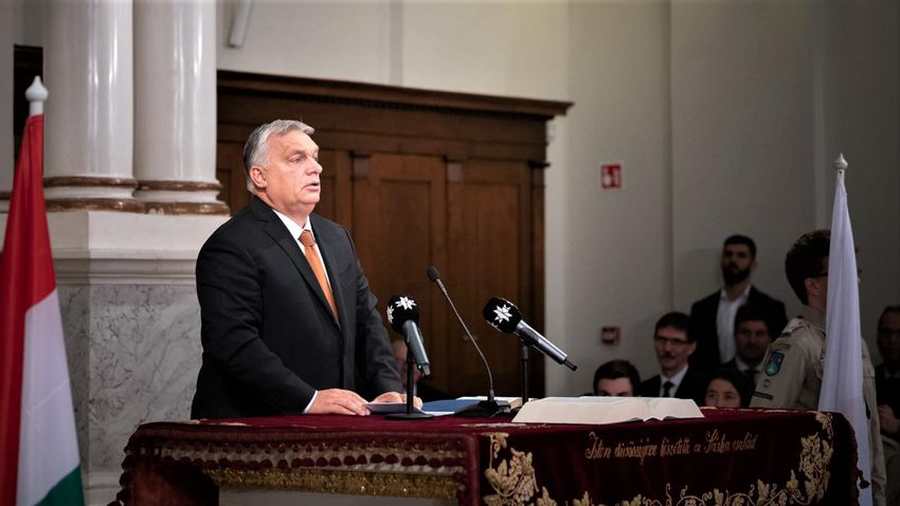 Orbán Viktor:  Át kell vinnünk hazánkat a túlsó partra