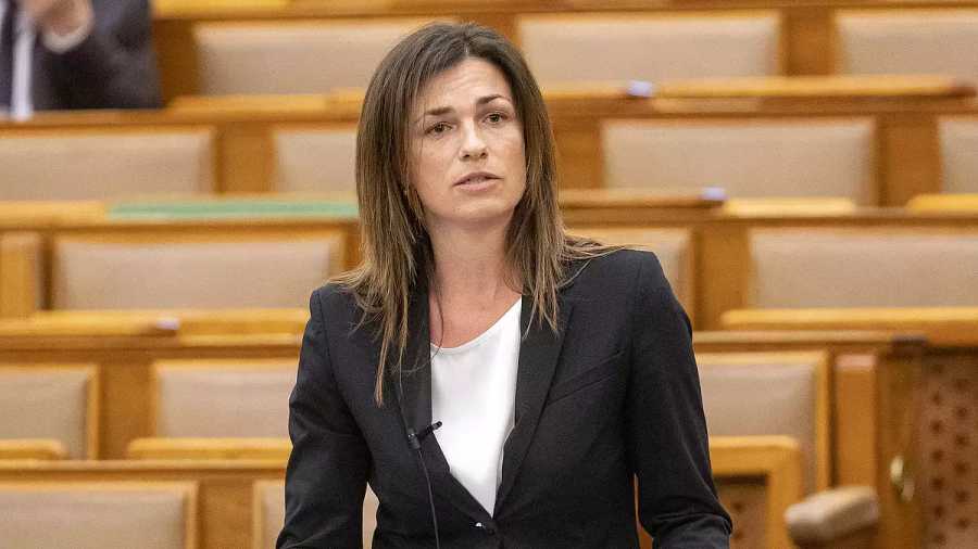 Varga Judit megdöbbentő írása: Az az ember volt képes erre, akit 3 fiúgyermekkel ajándékoztam meg