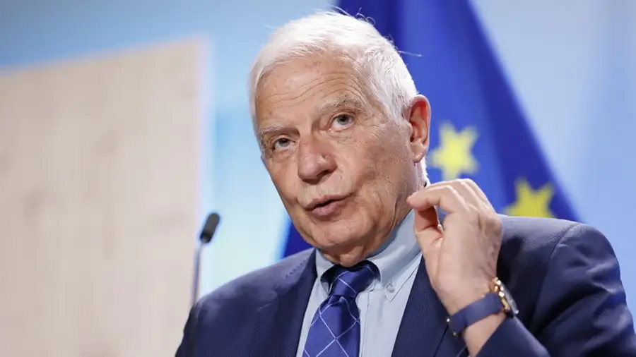 Borell nyomja az EU birodalmi dumáját, Orbán Viktornak dirigálna