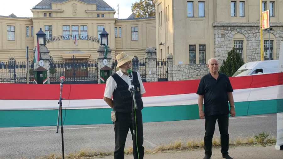 Dr. Bene Gábor: 400 éven át tűrtük a Habsburgokat – Tiltakozó tüntetés a lopakodó habsburgosítás ellen