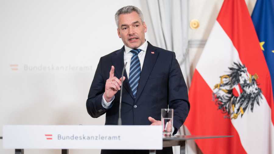 Osztrák kancellár: Ausztria nem egyezik bele az Ukrajnával folytatandó csatlakozási tárgyalásokba