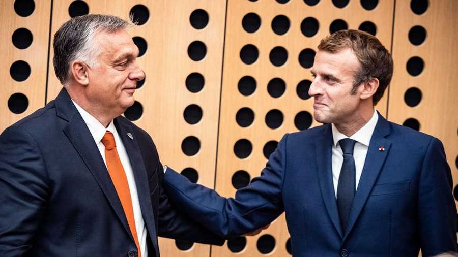 Egész Európa Orbánra és Macronra figyel