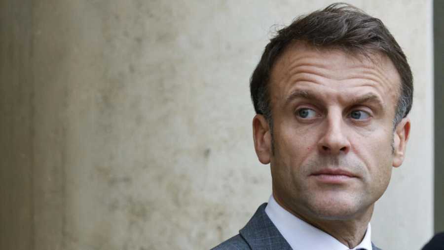 Megbukott az „adminisztratív puccs” Franciaországban, de hova tűnt Emmanuel Macron?