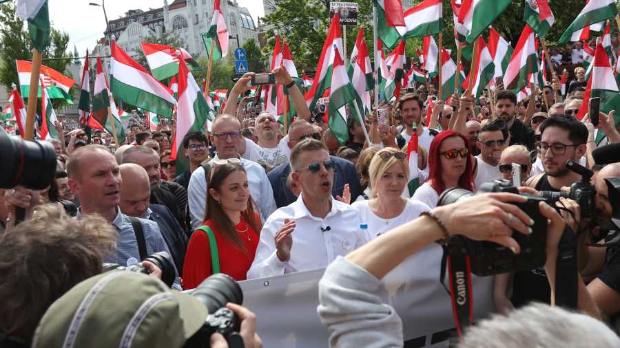 Czeglédi Andrea: Új bolsevizmus – Magyar Péter és az új Tanácsköztársaság