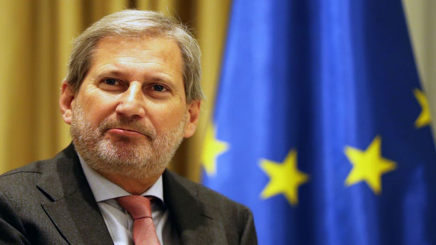 Johannes Hahn EU-s költségvetési biztost érdekli a magyar határkerítés – ja, nem…