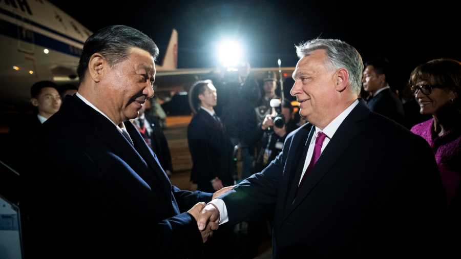 Teljes elszigeteltségben: már Kínában is Orbán Viktor új szerepéről beszélnek