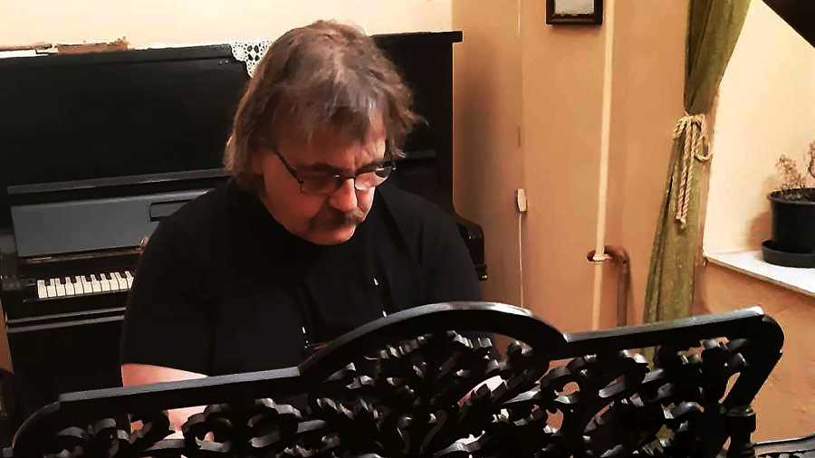 „Kiokosodtak a megbízók„ – Magyar Pétertől, Káslerig… – interjú Stoffán György íróval