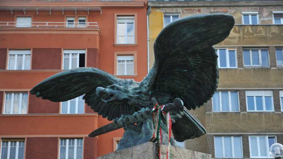 A magyar bíróság halálra ítélte a Turult
