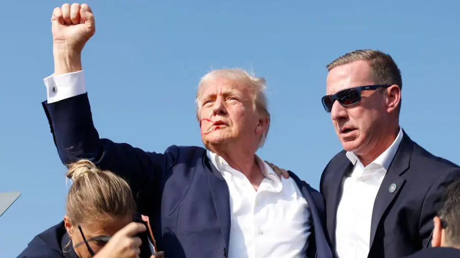 Mi történik itt? A Deep State lényegében megfenyegette Donald Trumpot