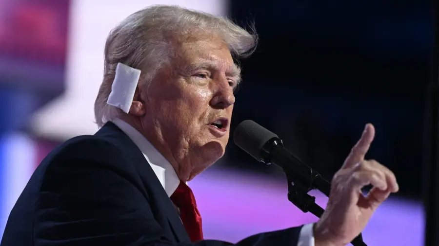 Trump először mondott beszédet a merénylet óta – Orbán méltatásával kezdett