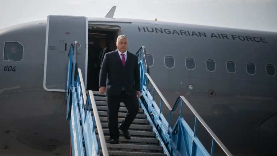 Orbán Viktor Pekingből Washingtonba utazik