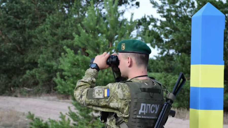 Hátulról lövik az ukrán férfiakat a határőrök, persze önvédelemből – írja a Politico… vagyis nem írja
