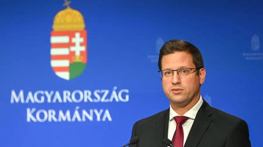 Gulyás Gergely a Kormányinfón: Ha Brüsszel migránsokat akar, akkor megkaphatja (videó)