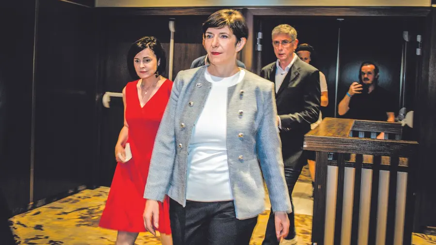 Bánó Attila: Dobrev Klára most a kémbotránytól várja a csodát