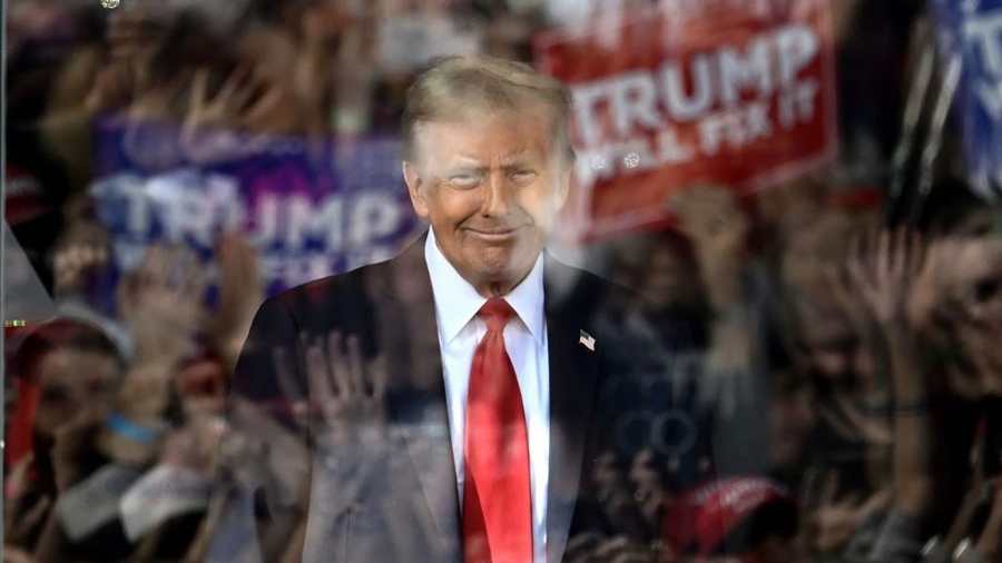 A szakadék felé menetelő, Trumpnak tapsoló birkanyájak…
