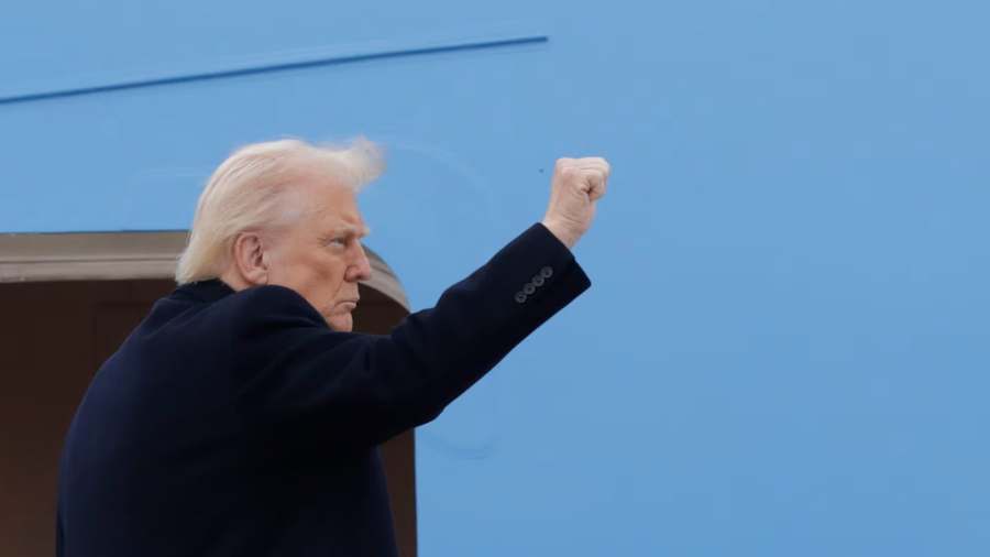 Érvénytelennek nyilvánította Trump az elődje által adott kegyelmeket