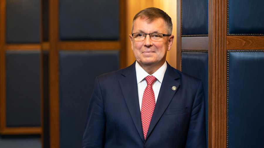 Matolcsy György köre a Tisza Pártnál keresett menedéket egy Magyar Péterhez közeli figurán keresztül