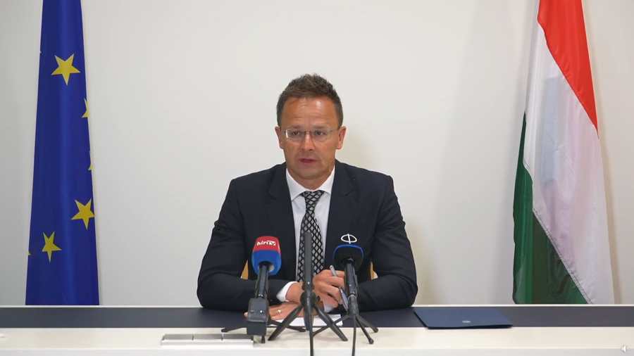Szijjártó Péter: Brüsszel lefeküdt Kijevnek a von der Leyen–Zelenszkij tervvel, de Szlovákiával vétóztunk
