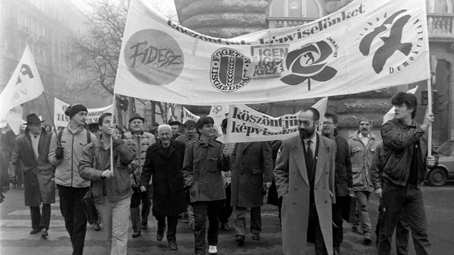 Harminchat éves a nagy átverés – 1989. június 16.