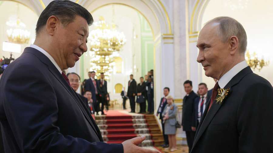 Putyin és Hszi Pekingben lerakják az új világrend alapjait