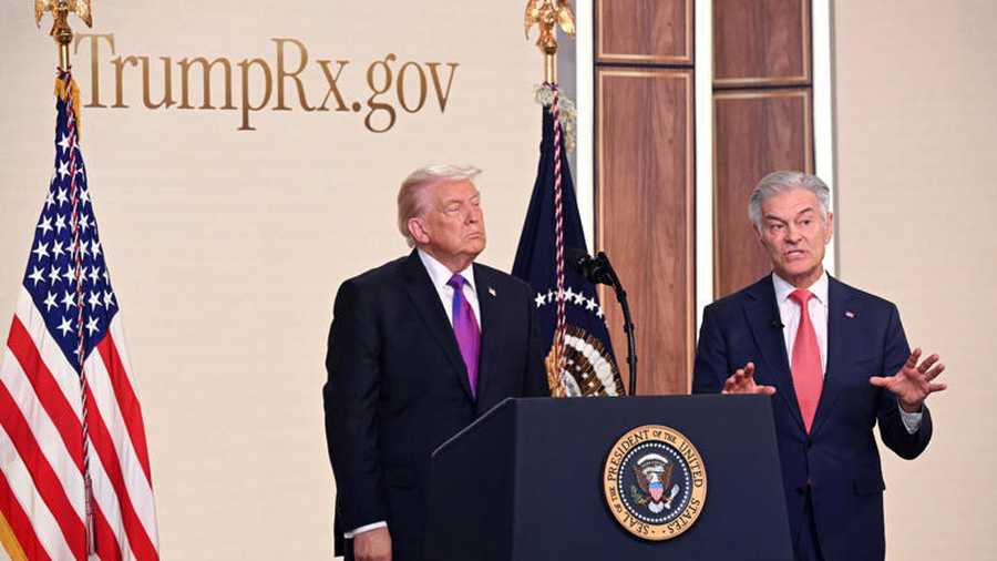 TrumpRx: Az amerikai elnök egyetlen éjszaka alatt törte meg a gyógyszerlobbi uralmát
