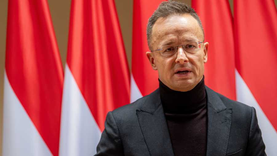 480 milliárd forint készpénzben – Szijjártó kérdez, Kijev hallgat