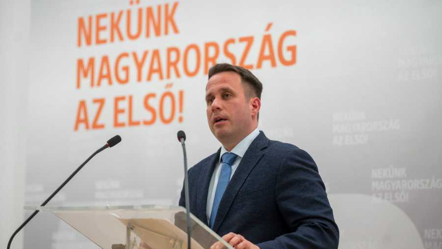 Brüsszeli milliárdokból hergelik a magyarokat: Dömötör Csaba leleplezte a választási beavatkozás gépezetét