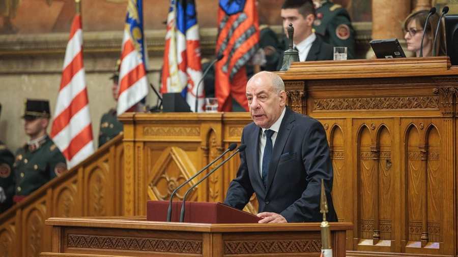 Alkotmányos puccskísérlet Budapesten – Sulyok Tamás: „Jogilag teljesen elfogadhatatlan a Tisza-kormány javaslata”