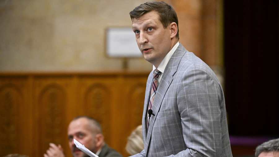 Panyi Miklós: „Szintlépés” – a Fidesz szerint politikai leszámolás zajlik az ügyészségi akció mögött